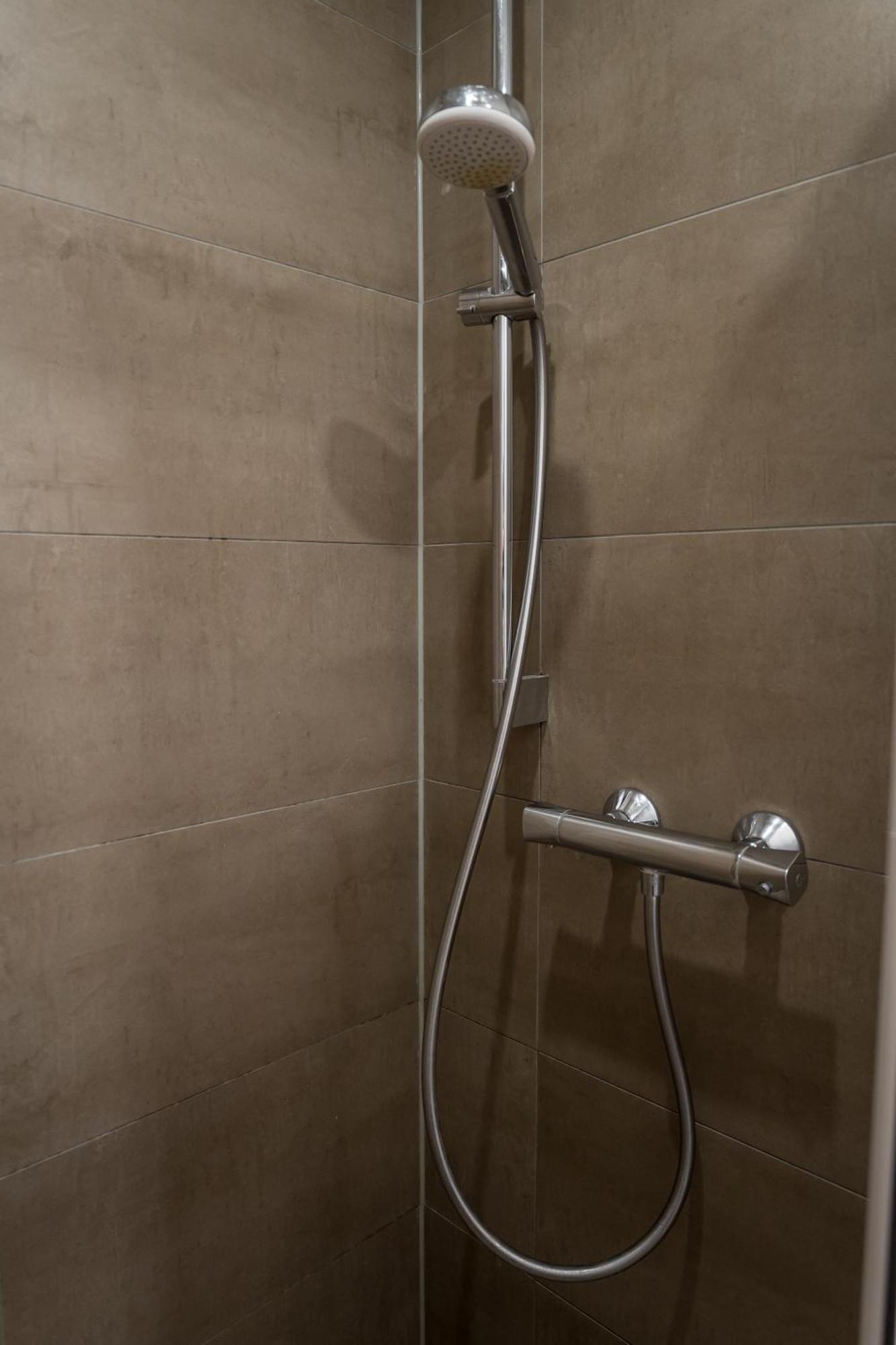 Fantastic 2 Bedroom Apartment Берлин Экстерьер фото