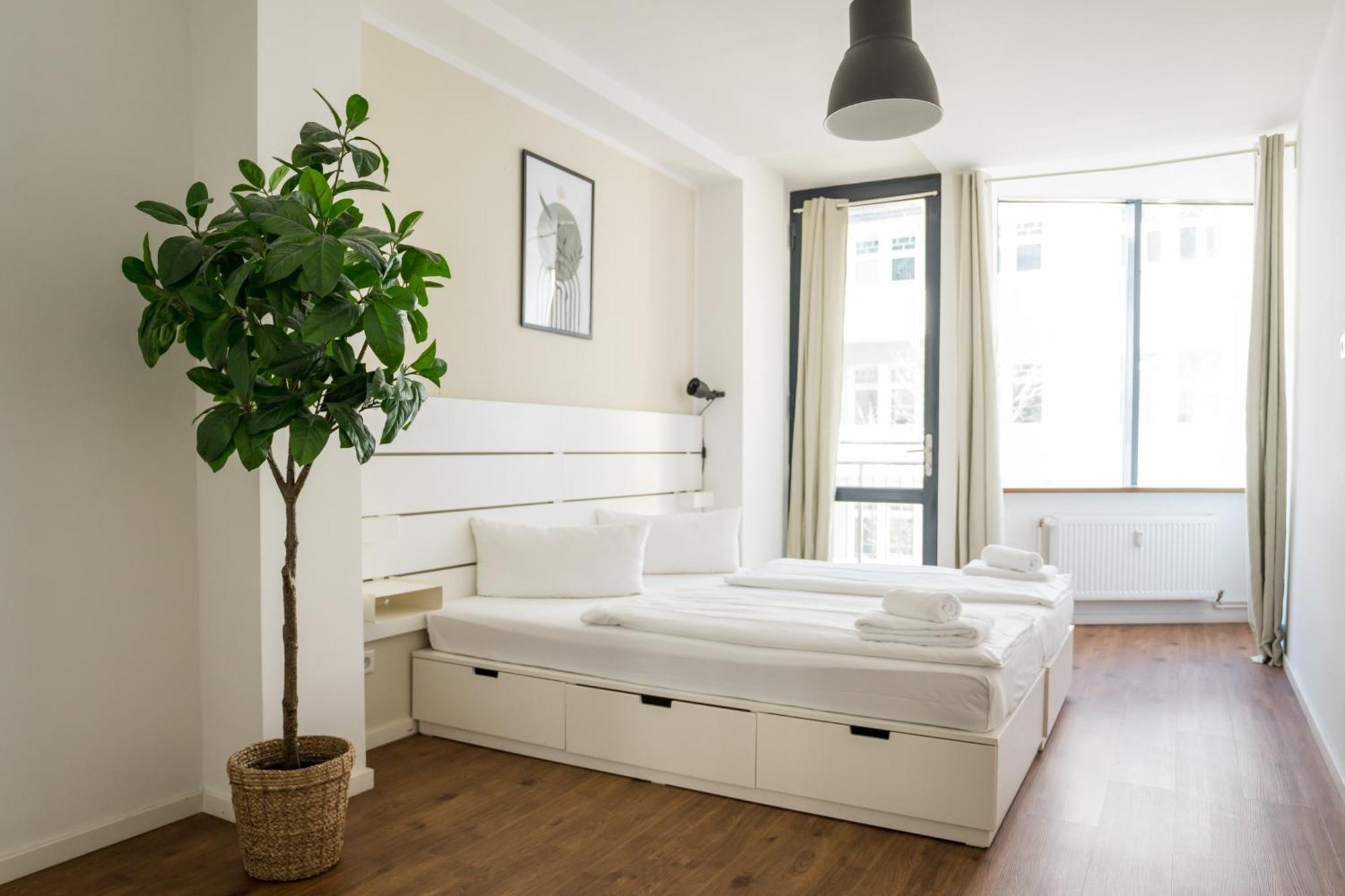 Fantastic 2 Bedroom Apartment Берлин Экстерьер фото